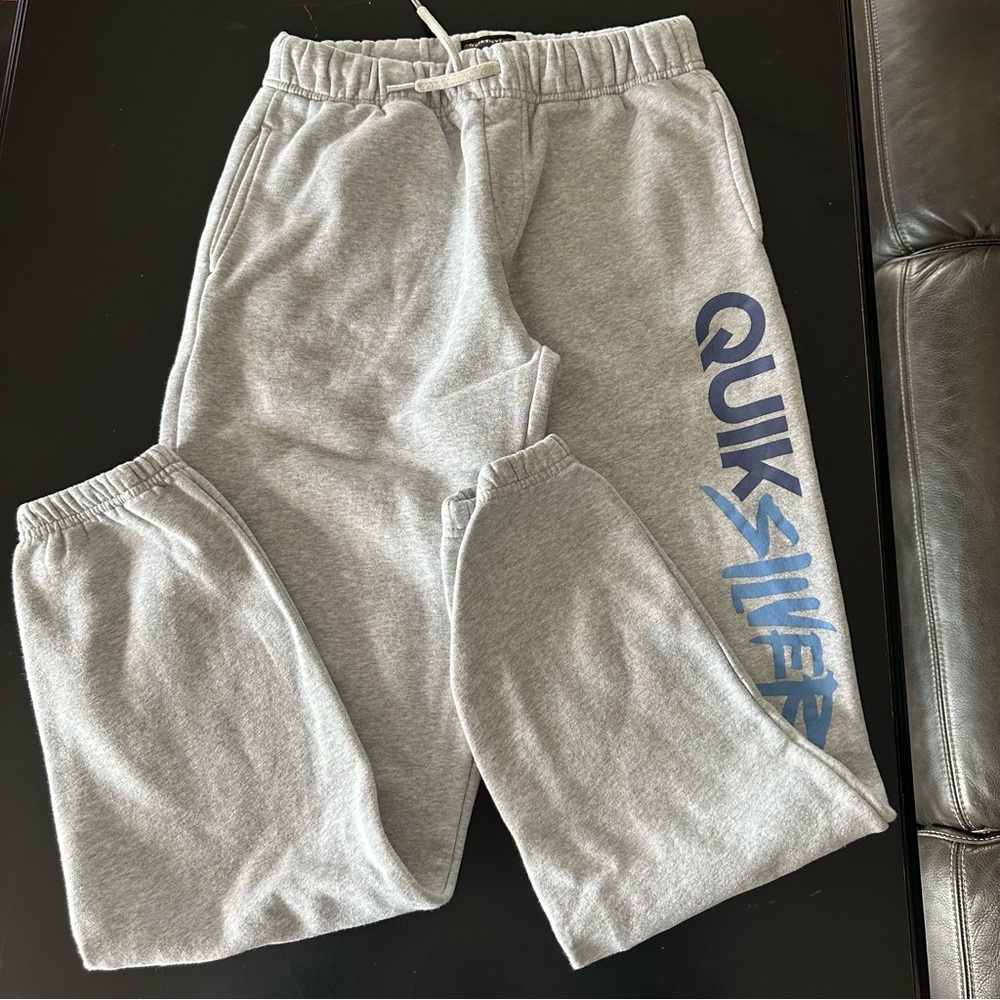 Boys Quicksilver sweatpants size Large